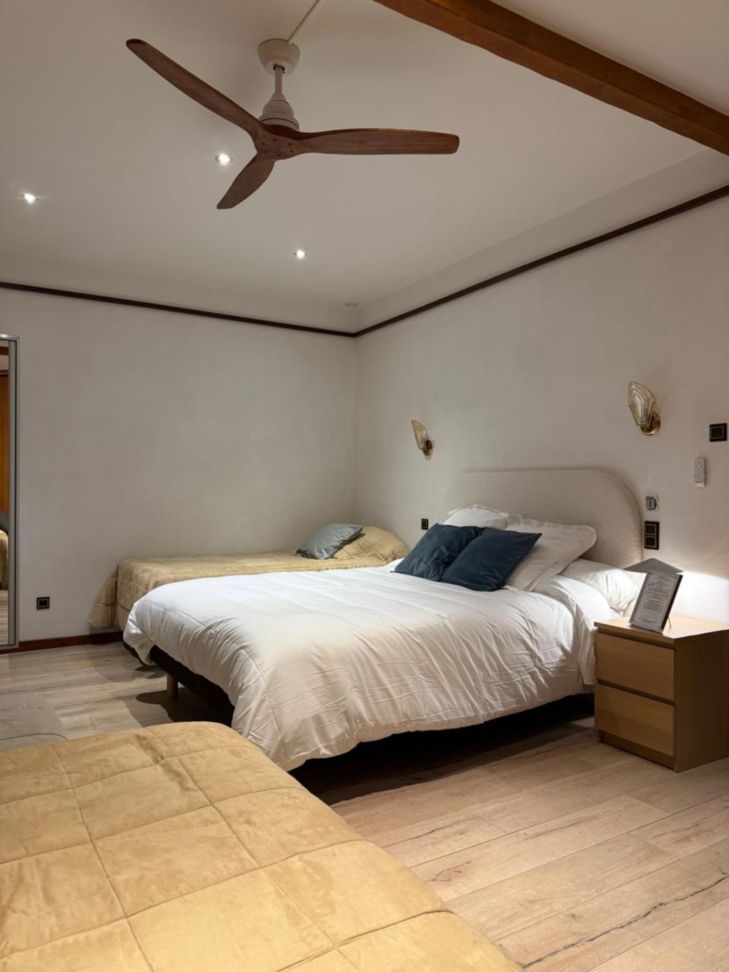 Savoy Hotel Le Bourget-du-Lac Eksteriør bilde
